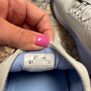 Clove size 7 I only work PRN.